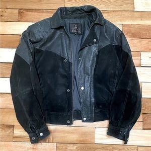 Byrnes and Baker 100% real vintage leather jacket